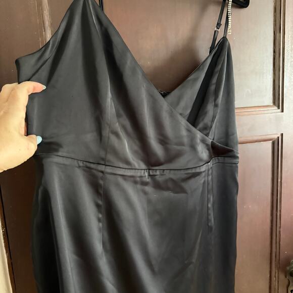 FASHION NOVA Black Augustine Satin Surplice Mini Dress with Jewel Fringe 2XL - Picture 4 of 9